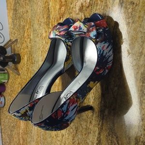 Coach and four shoes